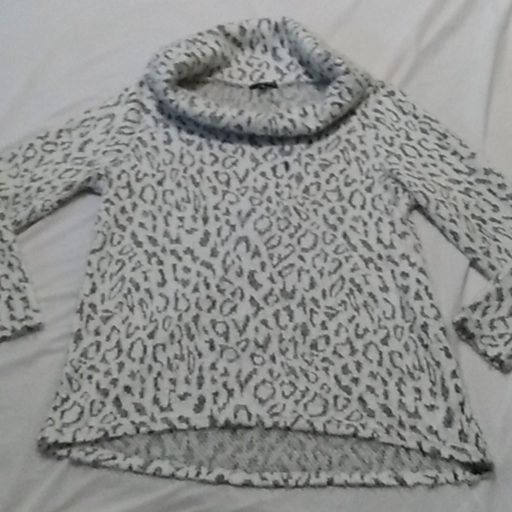 NWOT Chances R Sweater